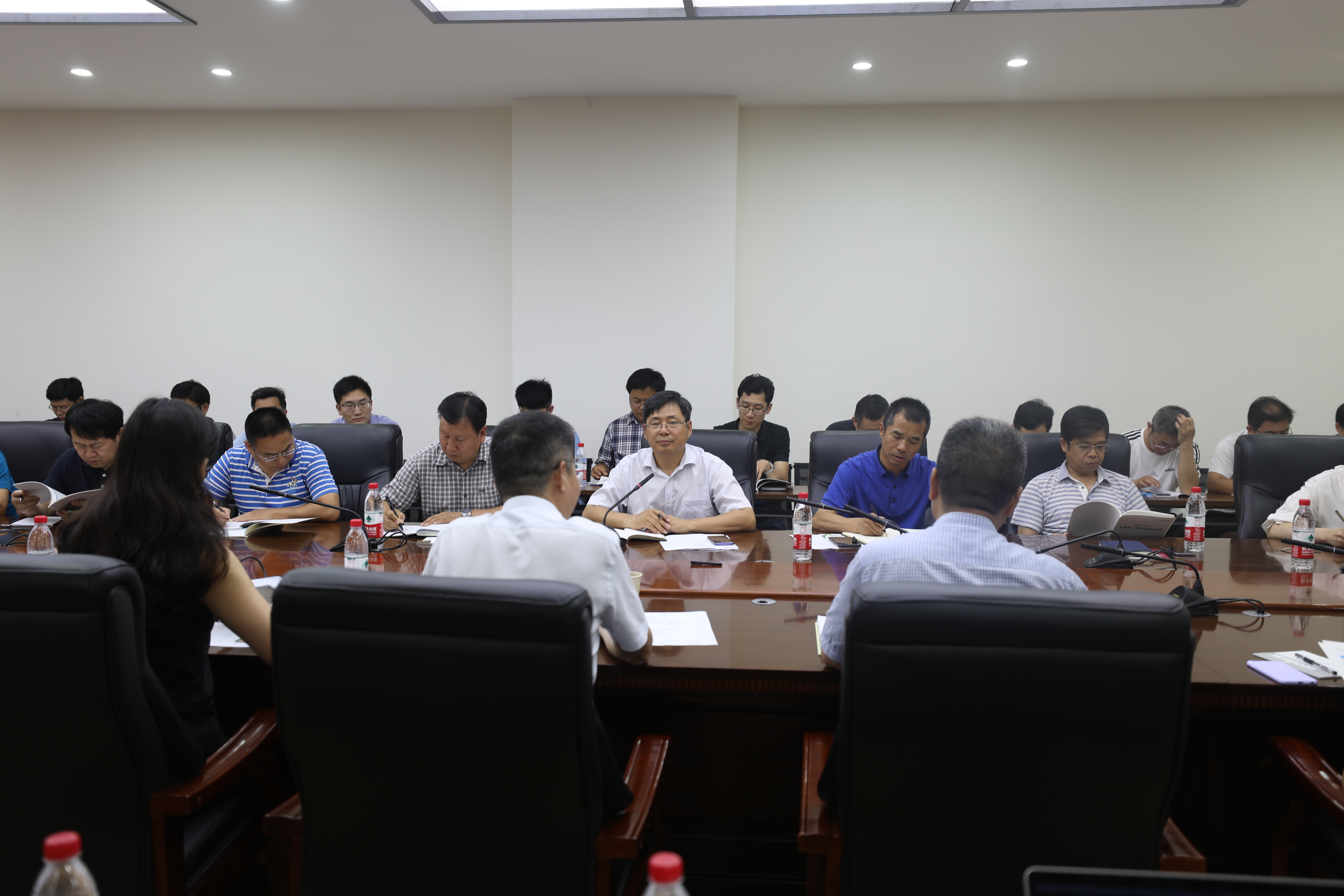 刘先省副校长一行来院调研指导工作